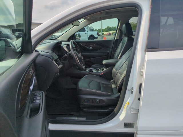 Used 2020 GMC Terrain Denali w/ Denali Premium Package FWD image 16