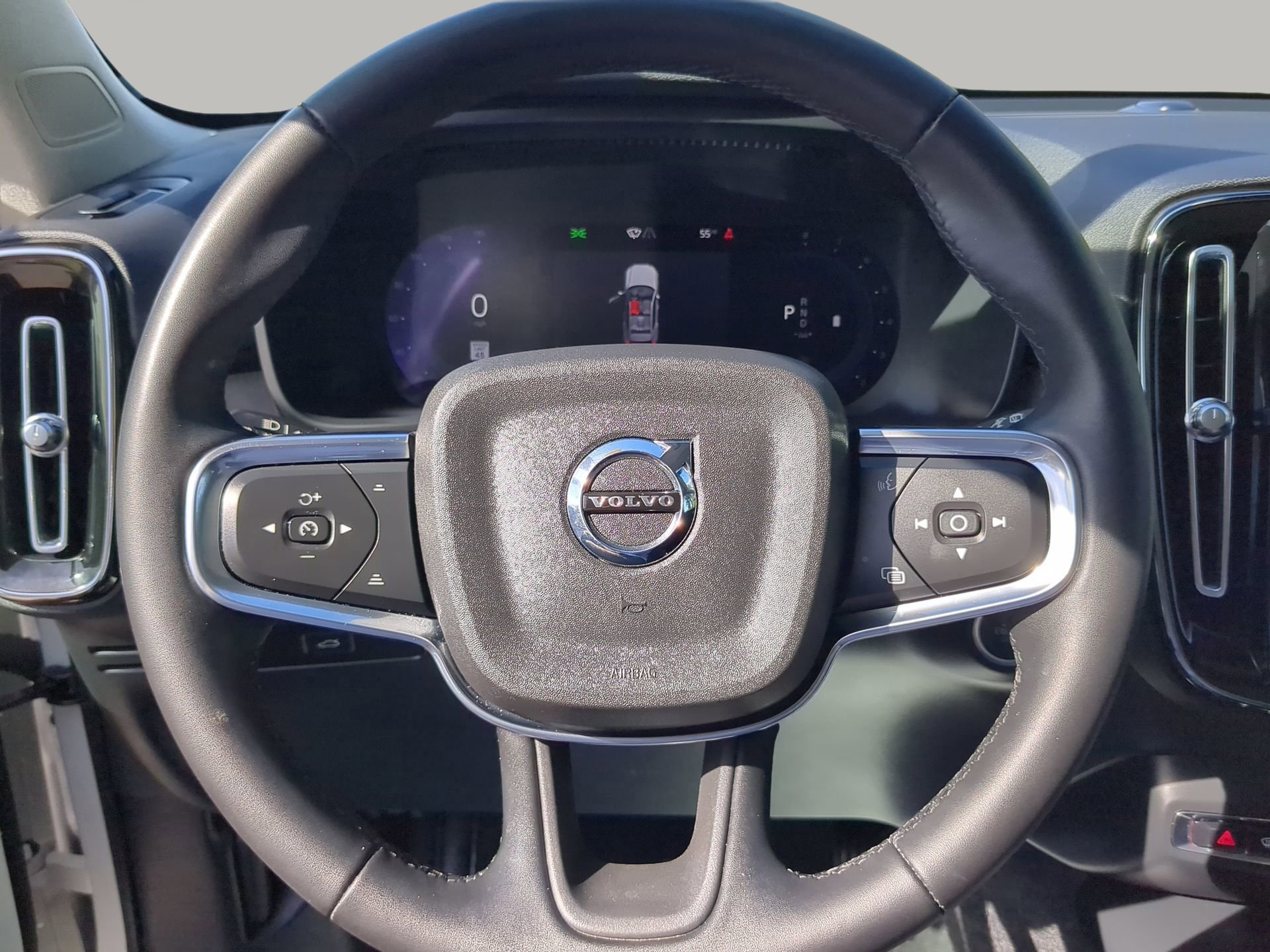 Used 2023 Volvo XC40 B5 Plus image 60