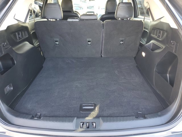 Certified 2022 Ford Edge SE w/ Black Appearance Package image 8