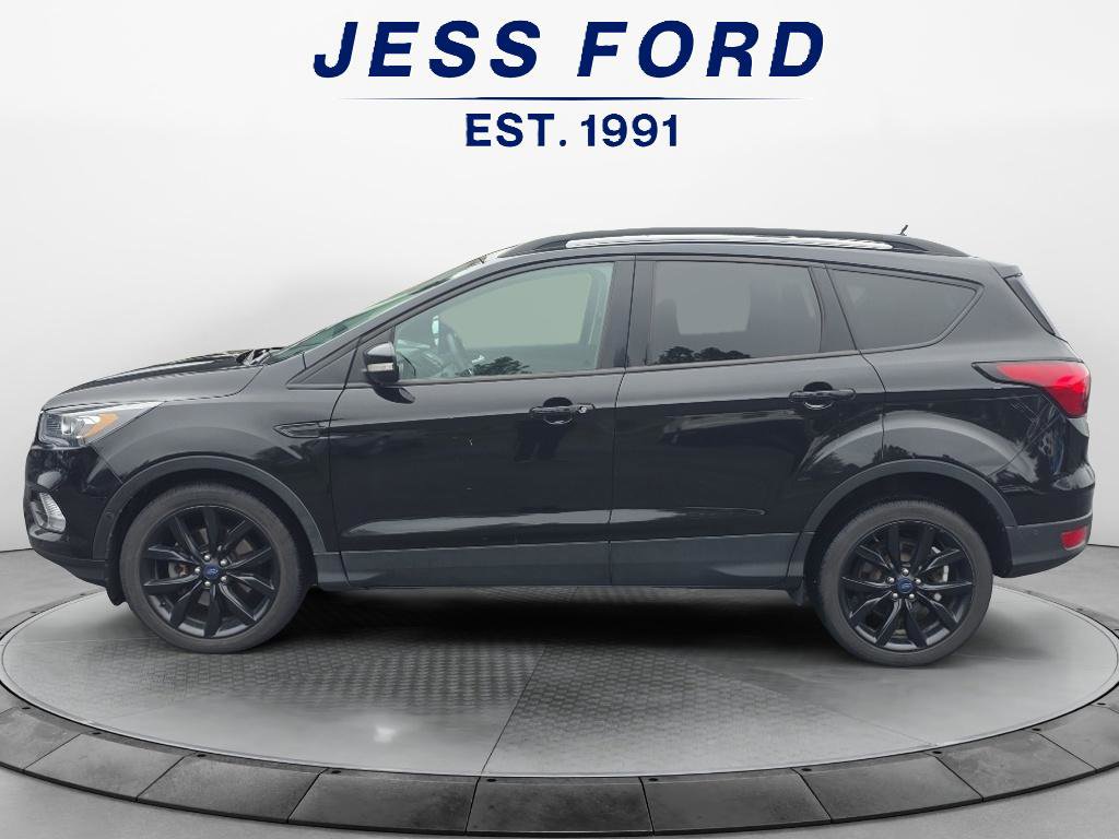 Certified 2019 Ford Escape Titanium image 2