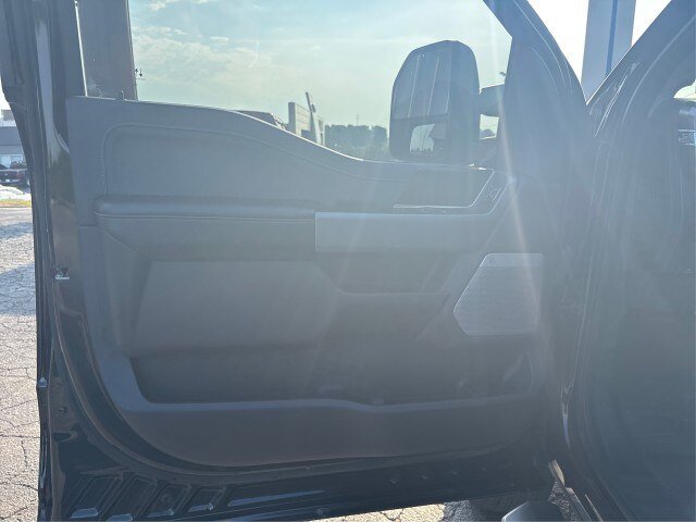 Certified 2023 Ford F350 Lariat w/ Lariat Ultimate Package AWD/4WD image 19