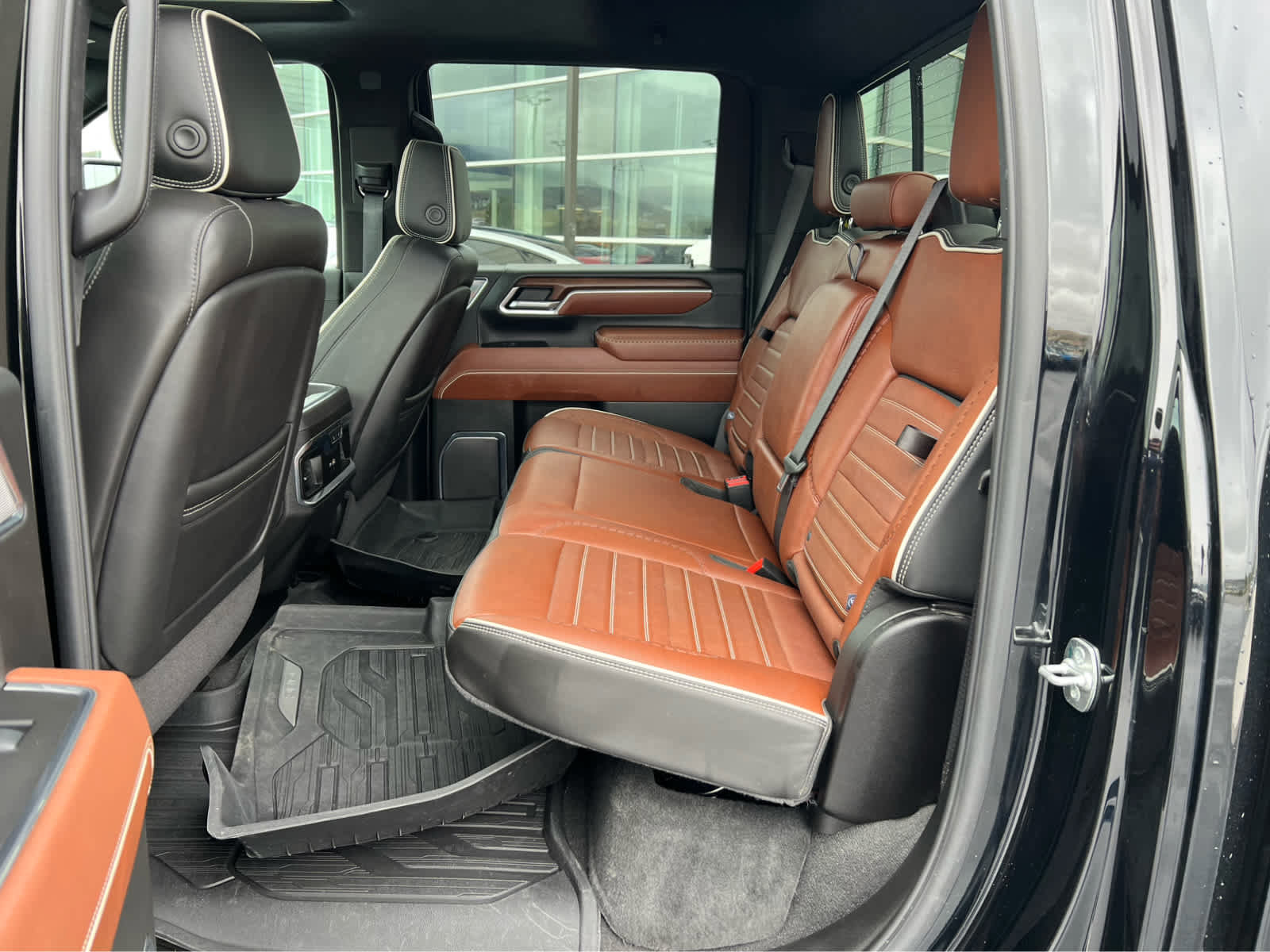 Used 2025 GMC Sierra 3500 Denali Ultimate AWD/4WD image 29