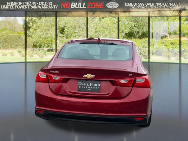 Used 2017 Chevrolet Malibu LT FWD image 4