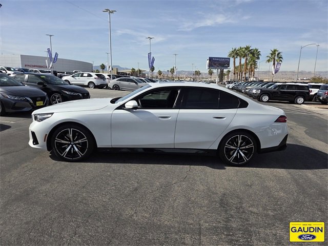 Used 2024 BMW 530i w/ M Sport Package image 2