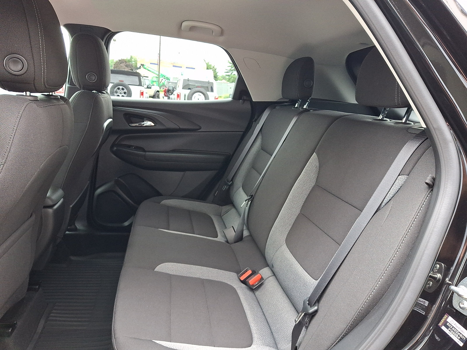 Used 2024 Chevrolet TrailBlazer LS w/ LS Convenience Package FWD image 11