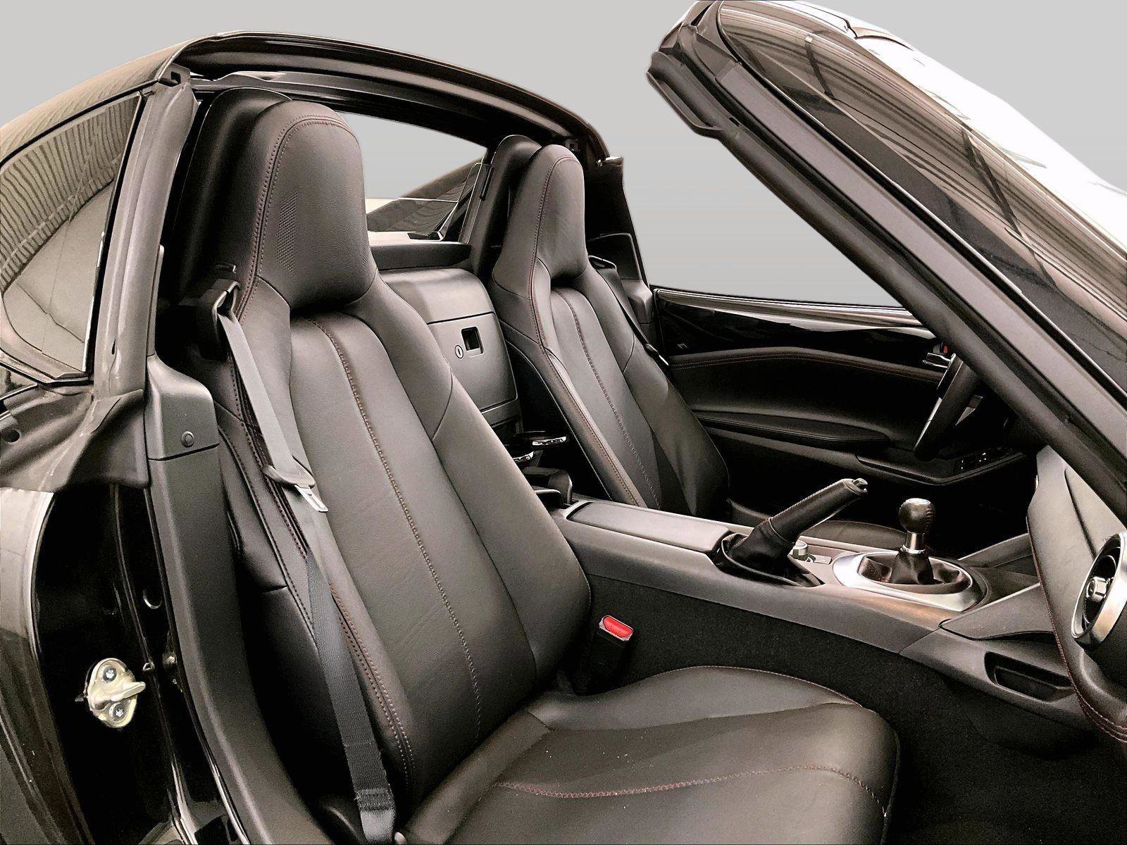 Used 2018 MAZDA MX-5 Miata RF Grand Touring RWD image 7