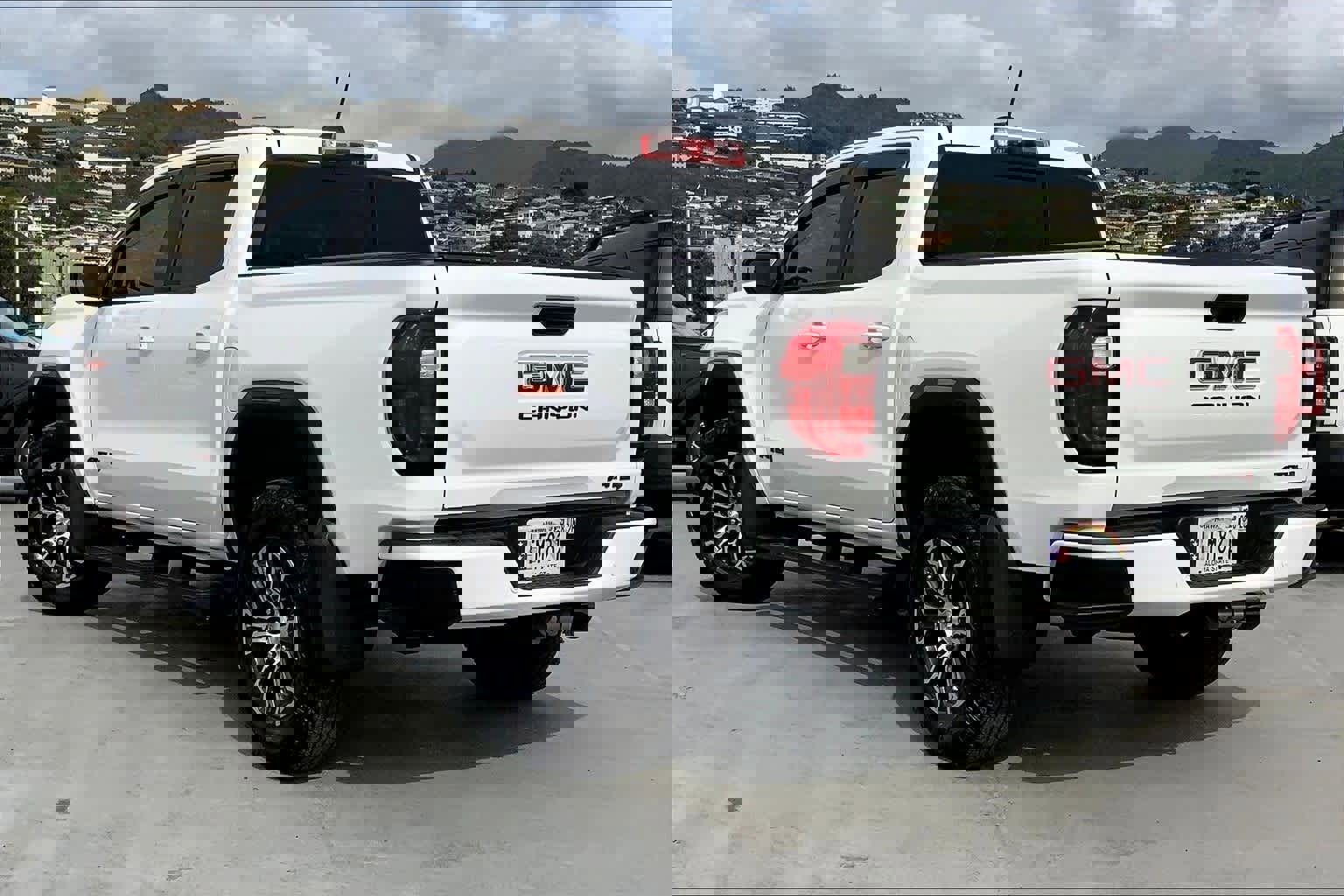 Used 2024 GMC Canyon AT4 w/ AT4 Premium Package image 4