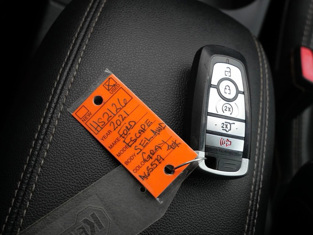 Certified 2021 Ford Escape SEL AWD/4WD image 37