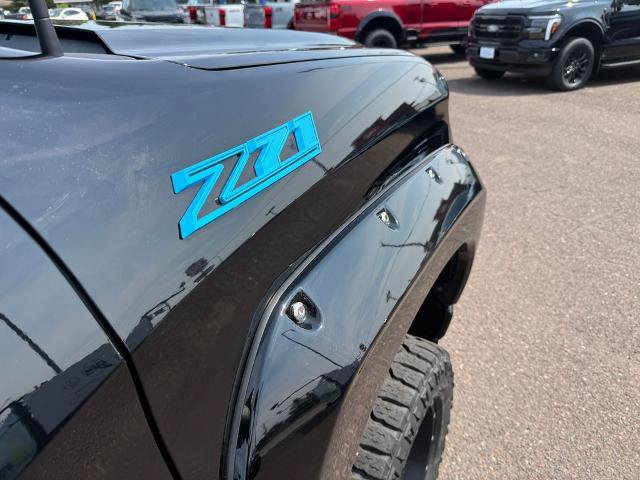Used 2019 Chevrolet Silverado 1500 LT Trail Boss AWD/4WD image 14