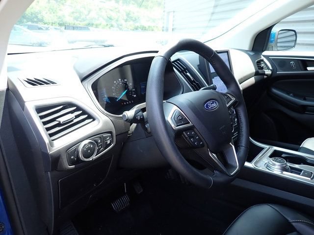 Certified 2024 Ford Edge SEL w/ Convenience Package AWD/4WD image 15