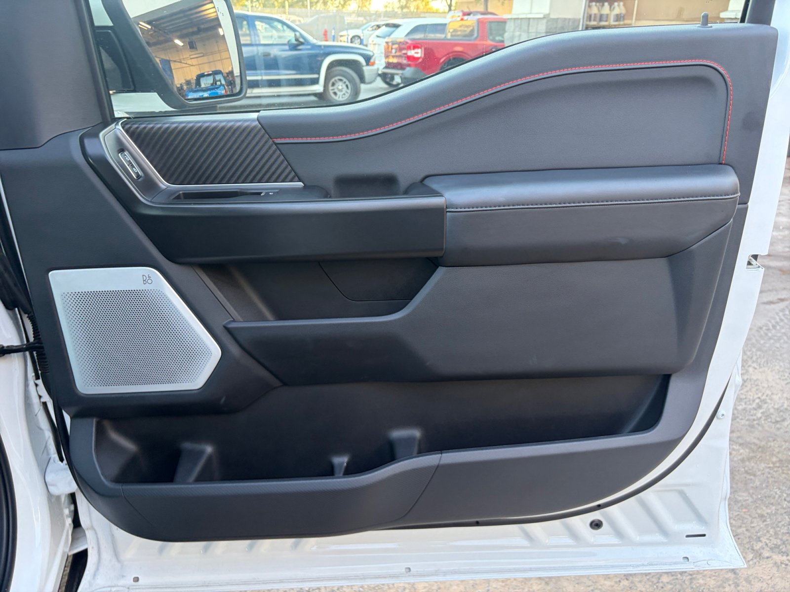 Certified 2025 Ford F150 Raptor AWD/4WD image 32