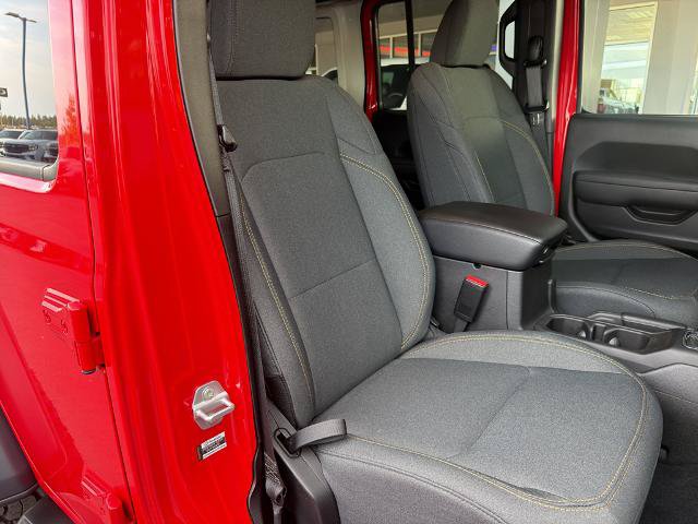 Used 2025 Jeep Wrangler Unlimited Sport AWD/4WD image 14