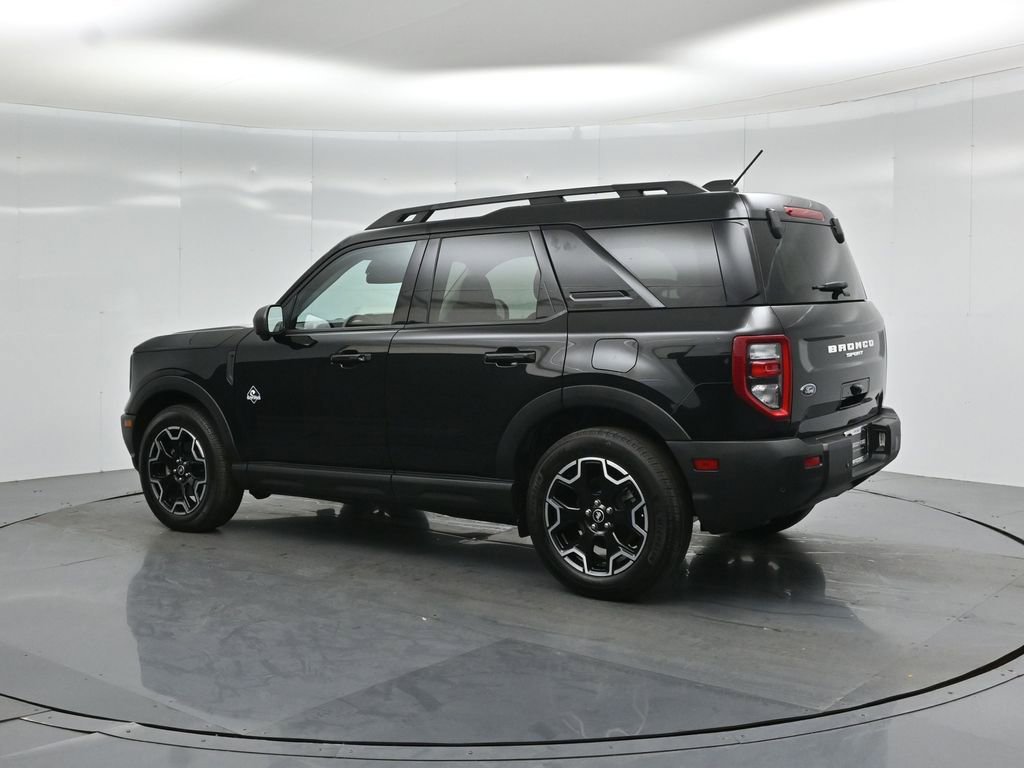 Certified 2025 Ford Bronco Sport Outer Banks w/ Outer Banks Tech Package+ AWD/4WD image 7