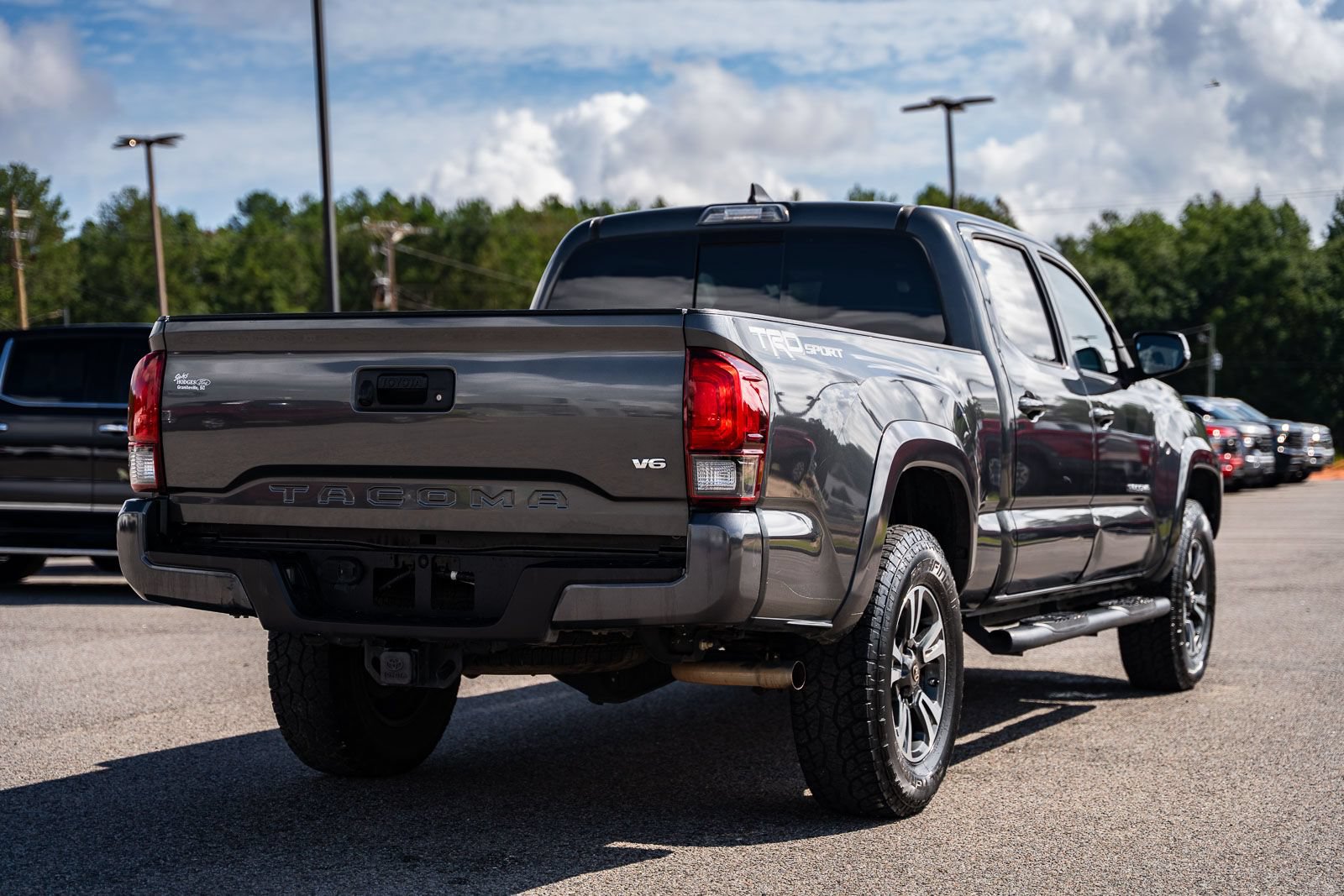 Used 2019 Toyota Tacoma TRD Sport RWD image 7