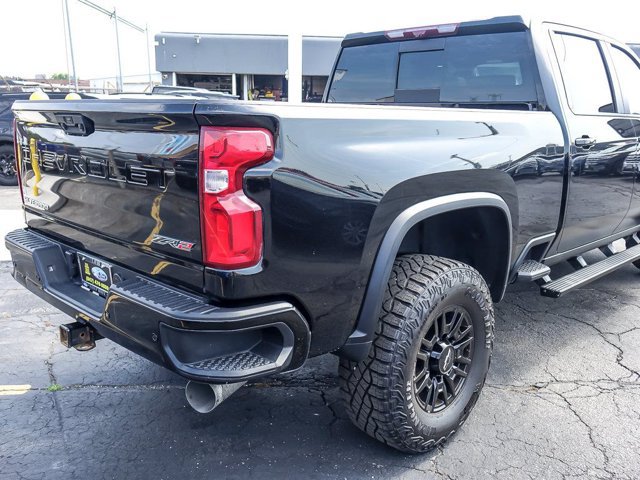 Used 2024 Chevrolet Silverado 2500 ZR2 w/ Technology Package AWD/4WD image 9
