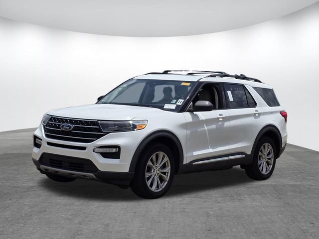 Certified 2020 Ford Explorer XLT w/ Equipment Group 202A AWD/4WD image 7