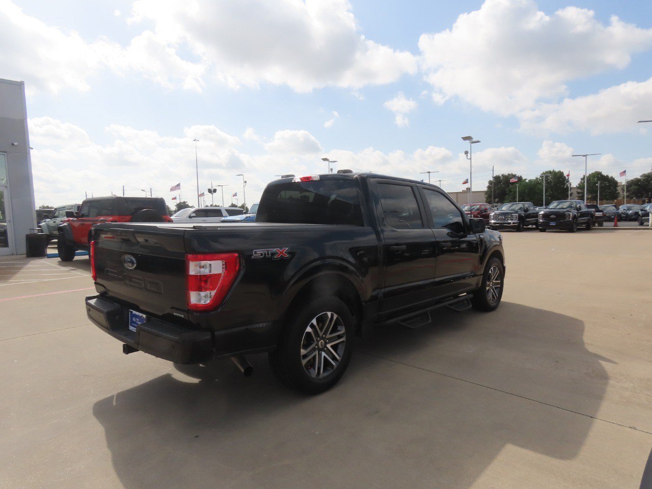 Certified 2021 Ford F150 XL w/ STX Appearance Package RWD image 9