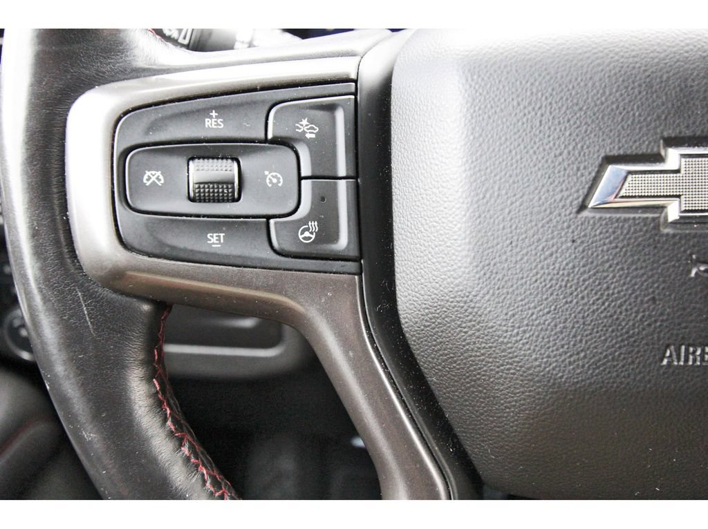 Used 2022 Chevrolet Tahoe RST w/ Luxury Package AWD/4WD image 18