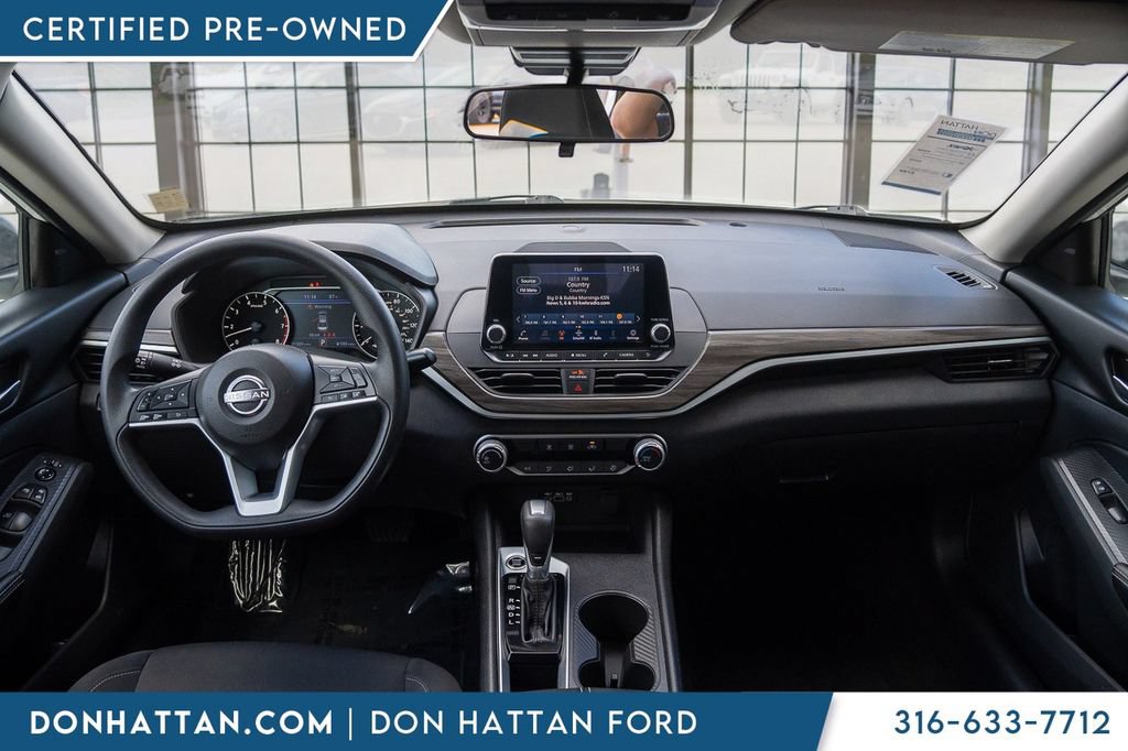 Used 2025 Nissan Altima 2.5 SV FWD image 5