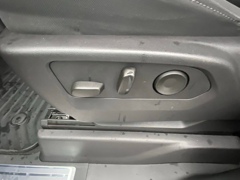 Used 2024 GMC Sierra 1500 SLE RWD image 10