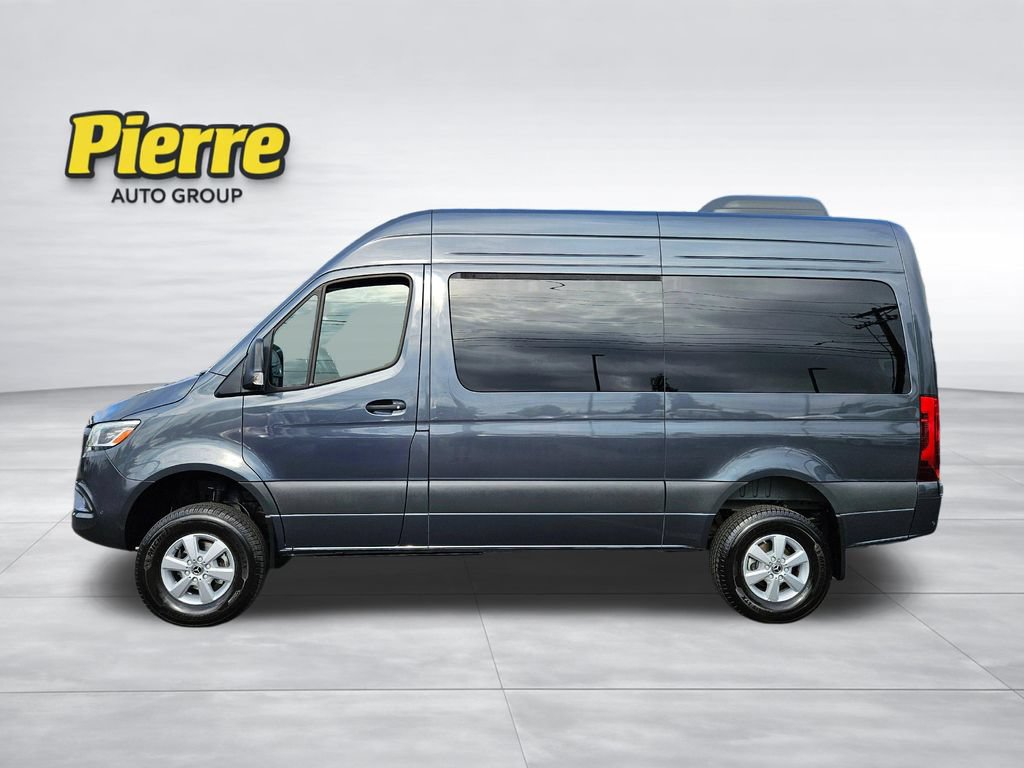 Used 2024 Mercedes-Benz Sprinter 2500 image 2