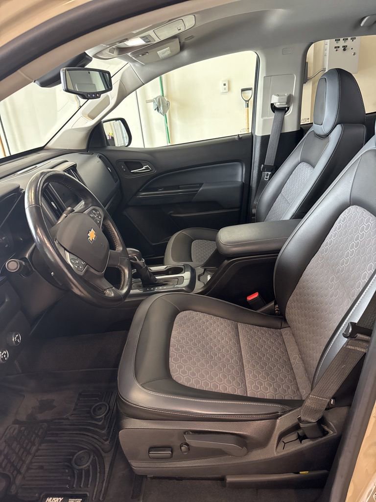 Used 2022 Chevrolet Colorado Z71 w/ Trail Boss Package image 15