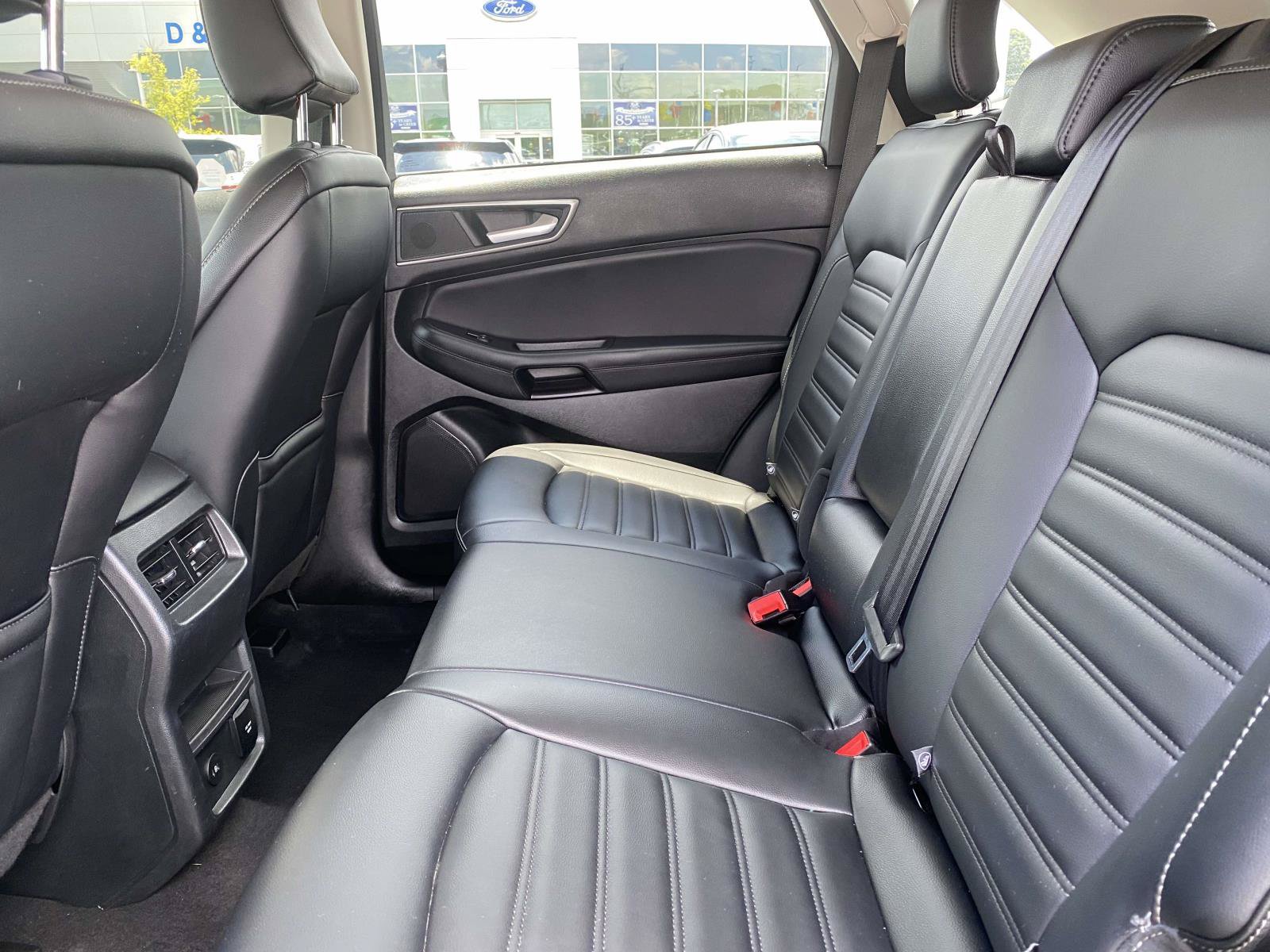 Certified 2024 Ford Edge SEL w/ Convenience Package AWD/4WD image 11