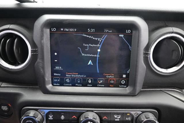 Used 2020 Jeep Gladiator Overland AWD/4WD image 16