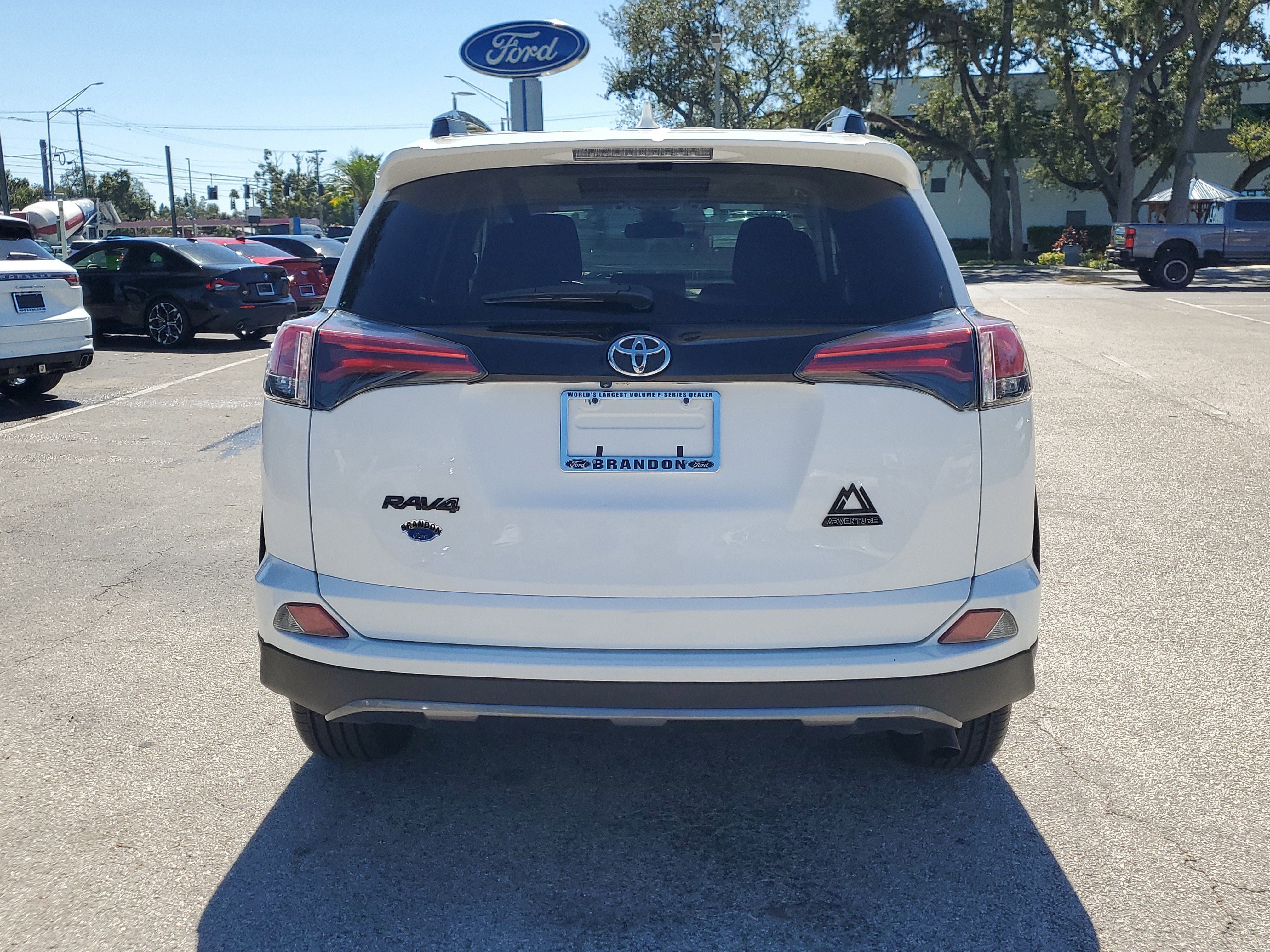 Used 2018 Toyota RAV4 Adventure image 2
