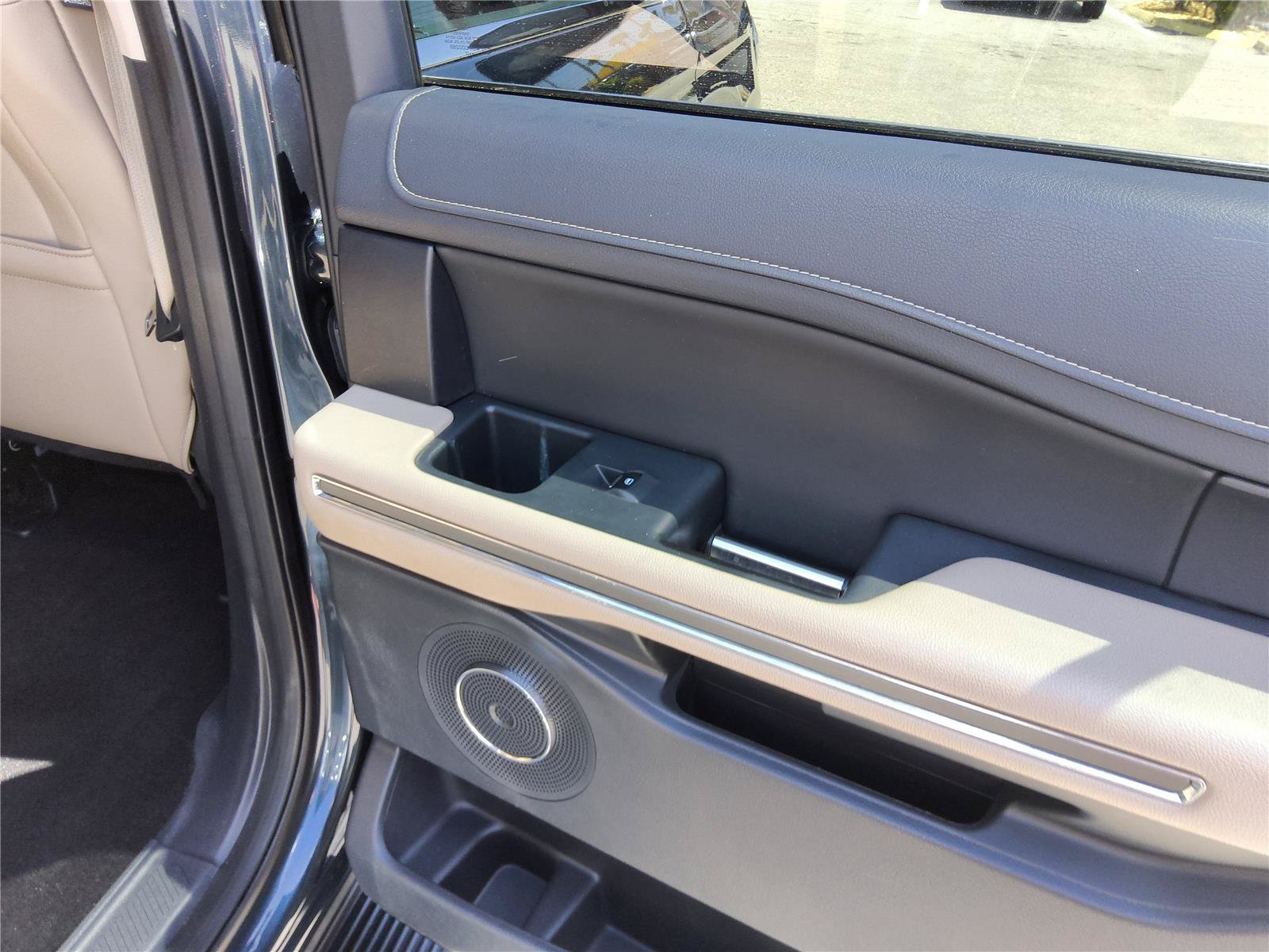 Certified 2023 Ford Expedition XLT RWD image 20