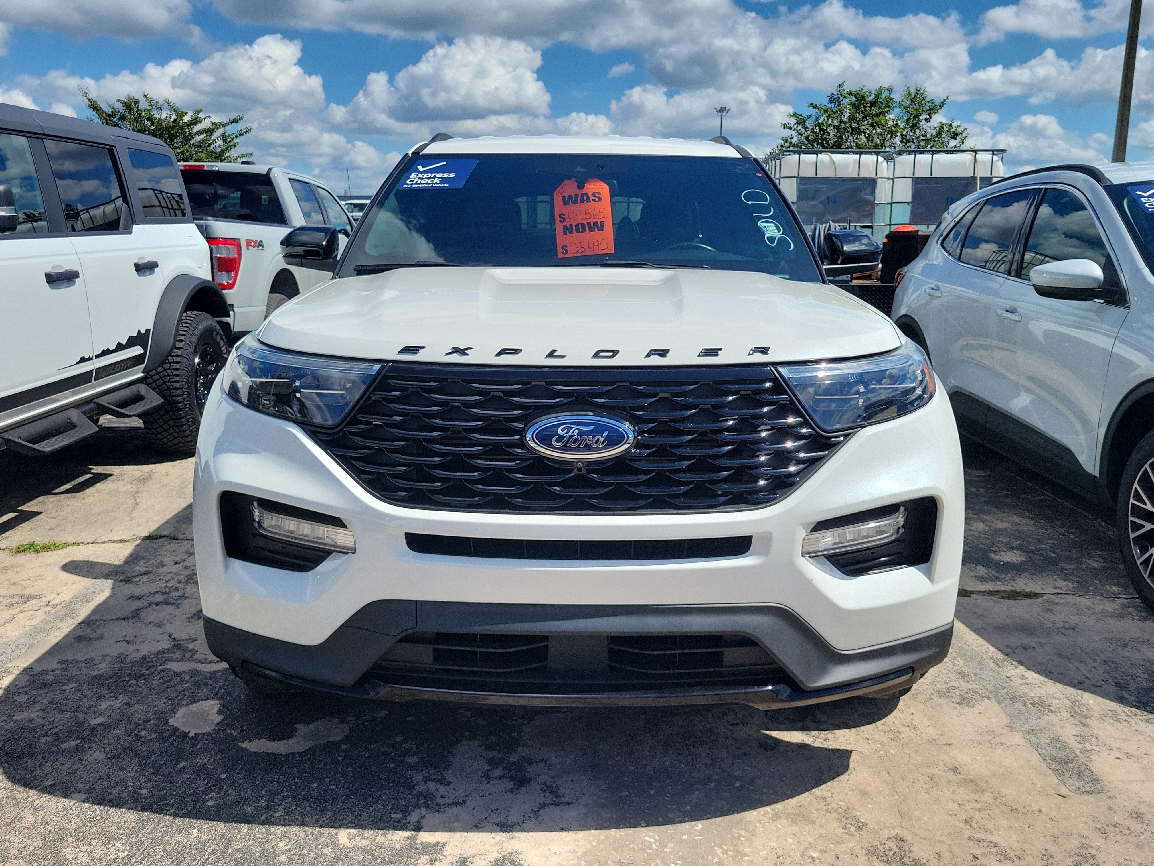 Certified 2023 Ford Explorer ST-Line w/ Class IV Trailer Tow Package RWD image 2