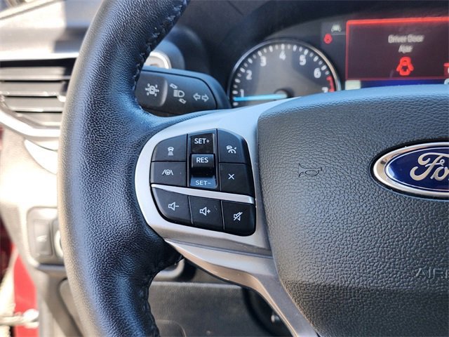 Certified 2022 Ford Explorer XLT w/ Equipment Group 202A image 30