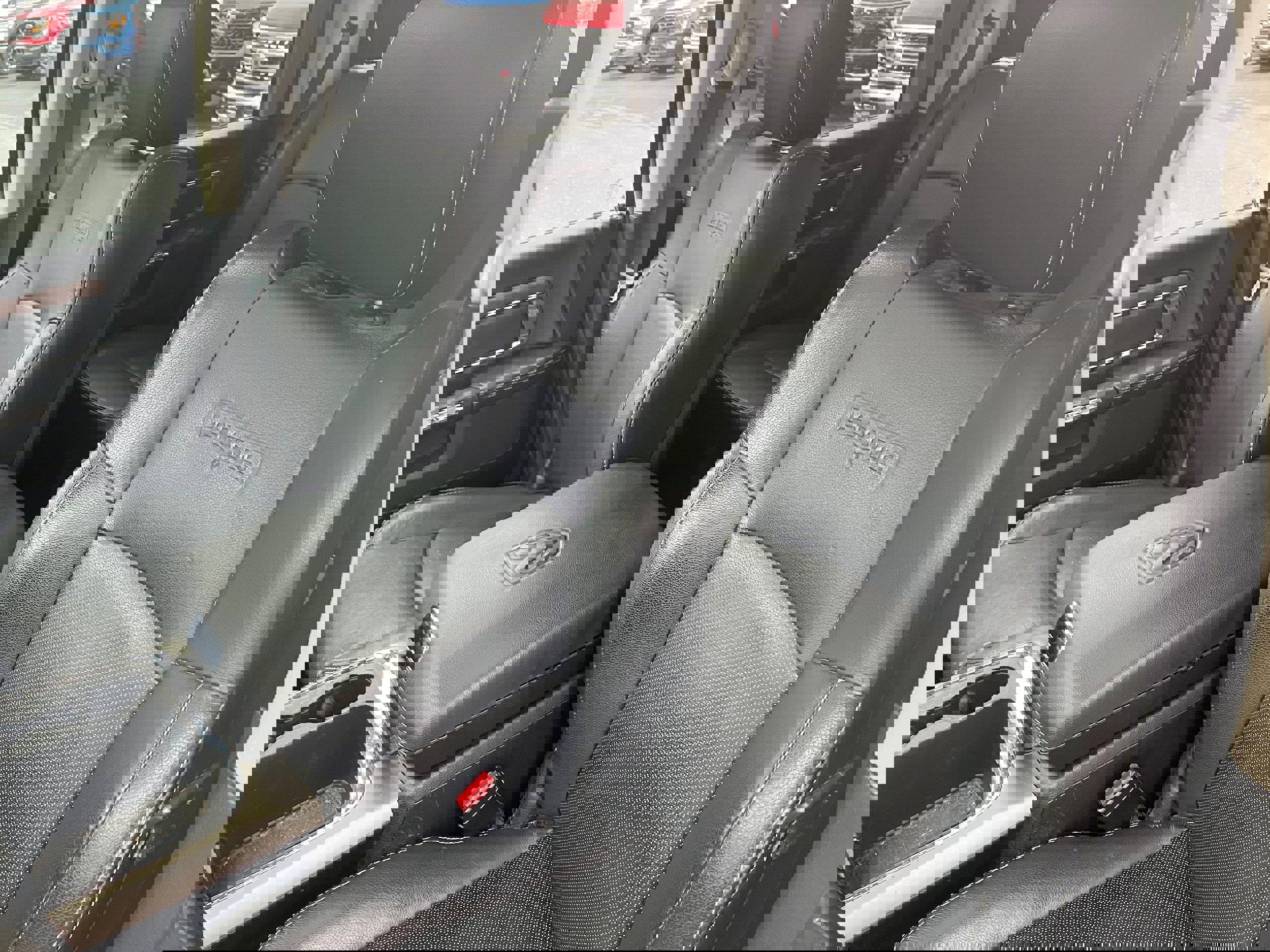 Used 2017 RAM 1500 Laramie w/ Convenience Group image 12