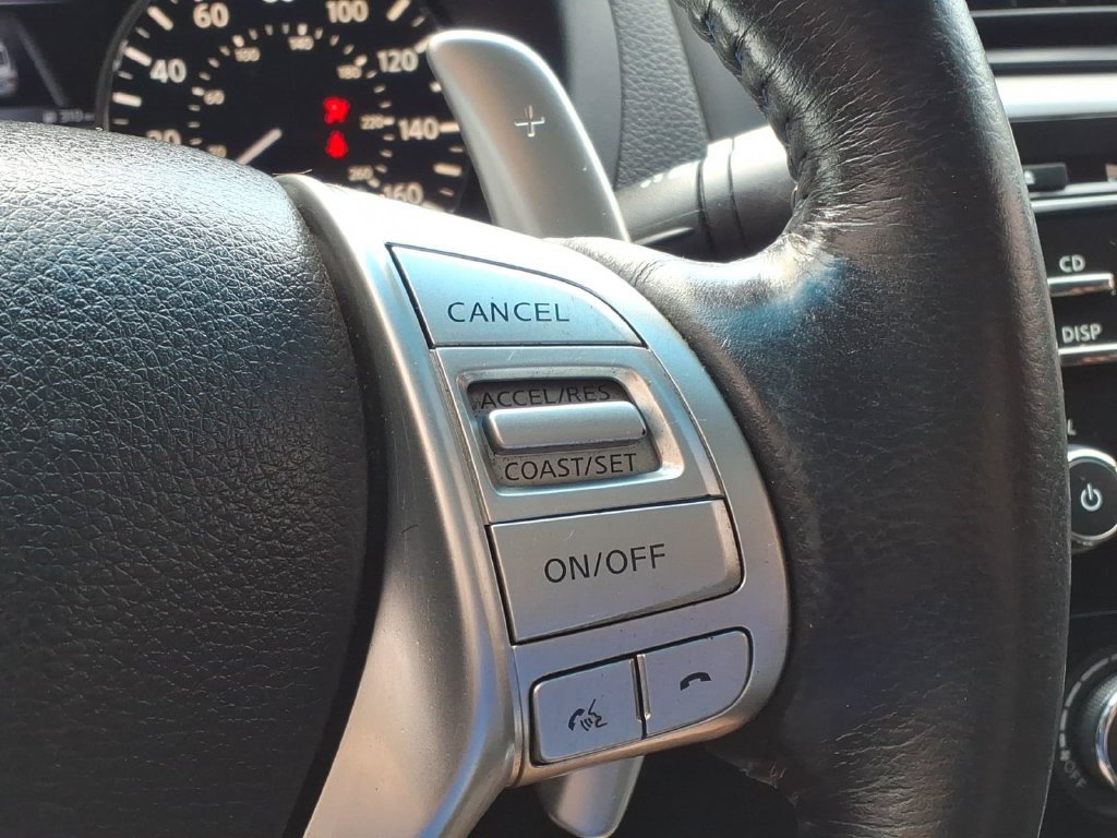 Used 2018 Nissan Altima 2.5 SR FWD image 9