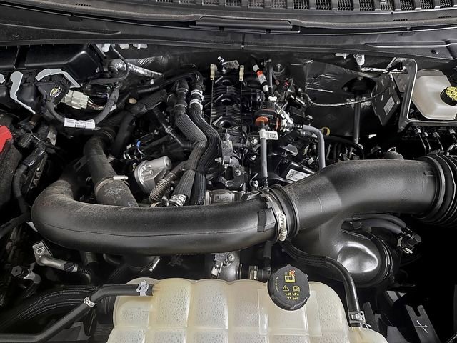 Certified 2025 Ford Expedition Active AWD/4WD image 30