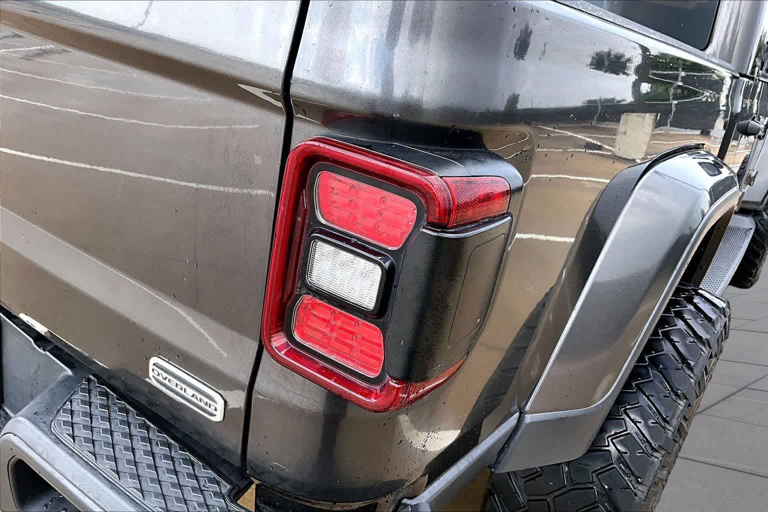 Used 2021 Jeep Gladiator Overland AWD/4WD image 29