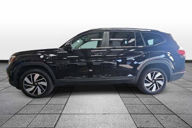Used 2025 Volkswagen Atlas SE FWD image 8