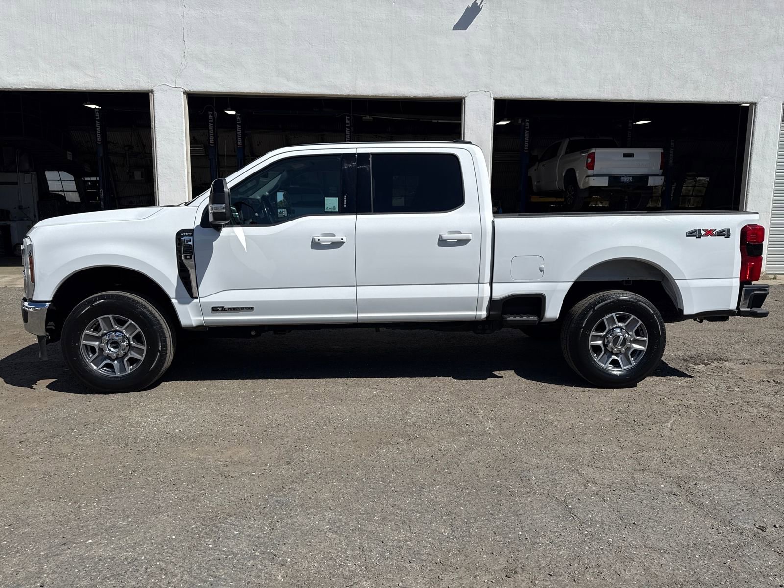 Certified 2024 Ford F250 Lariat AWD/4WD video 2