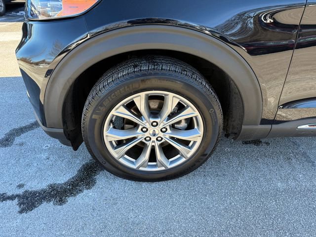 Certified 2022 Ford Explorer XLT w/ Equipment Group 202A image 25