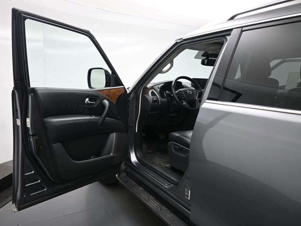 Used 2024 Nissan Armada SL image 36