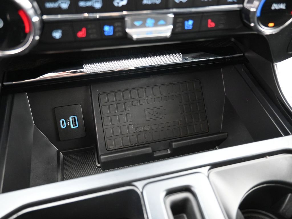 Certified 2022 Ford F150 Platinum w/ Equipment Group 701A High image 31