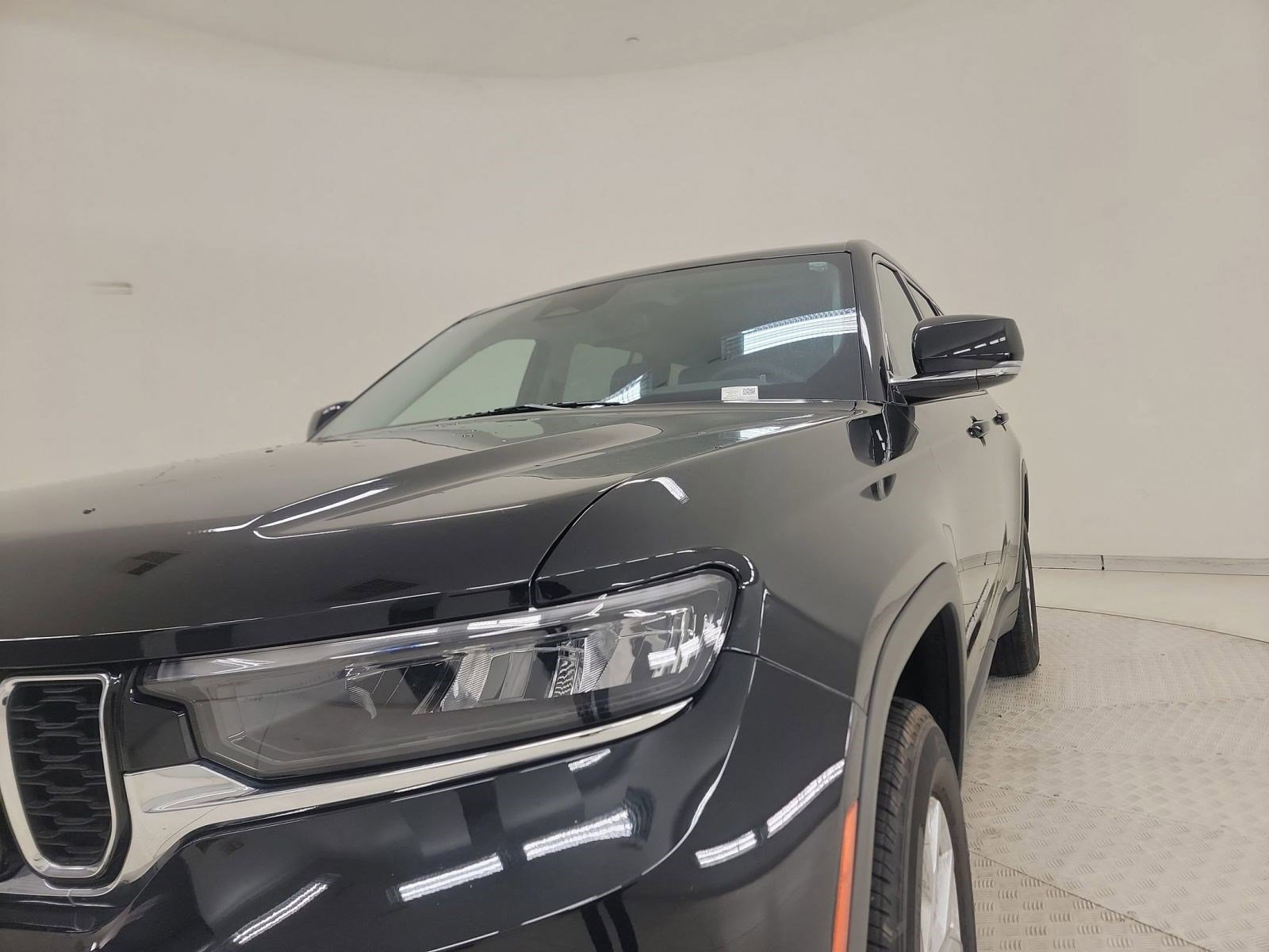 Used 2023 Jeep Grand Cherokee L Limited w/ Trailer Tow Group (B) AWD/4WD image 10