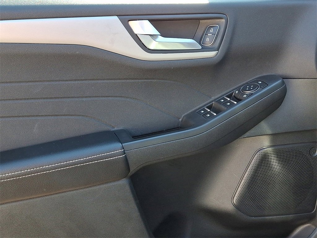 Certified 2022 Ford Escape SEL image 13