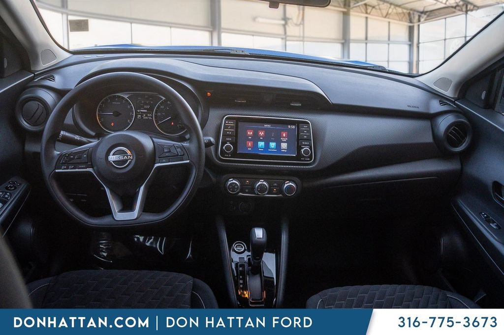 Used 2022 Nissan Kicks S FWD image 4