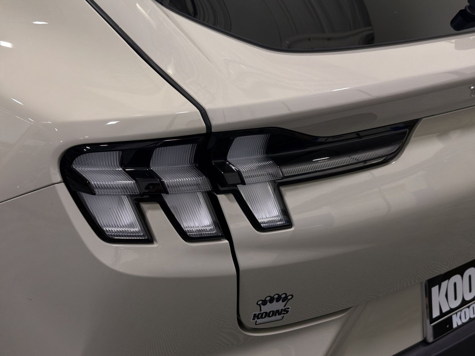 Certified 2025 Ford Mustang Mach-E Premium AWD/4WD image 17