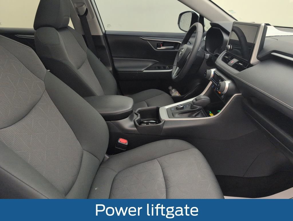 Used 2024 Toyota RAV4 XLE w/ Convenience Package image 15