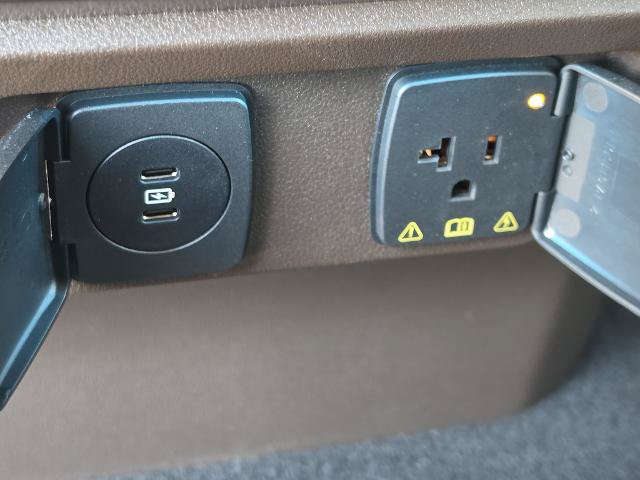 Certified 2025 Ford F150 King Ranch AWD/4WD image 34