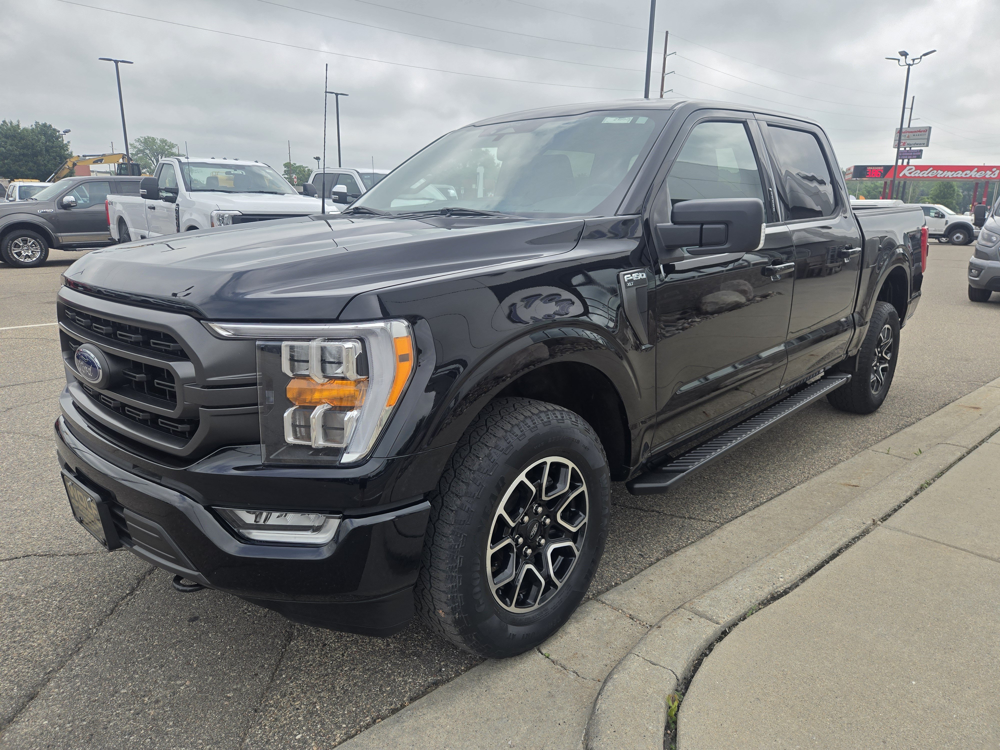 Certified 2022 Ford F150 XLT w/ Equipment Group 302A High AWD/4WD image 17