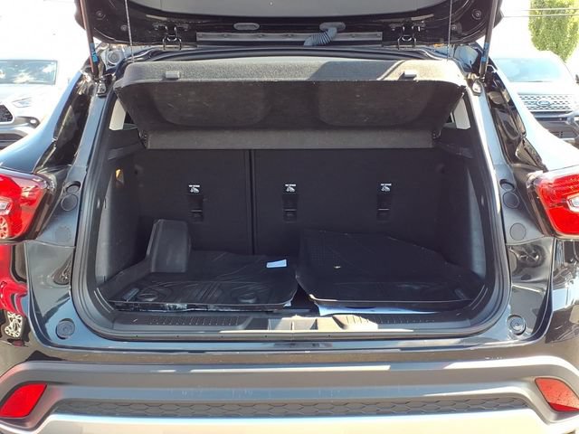 Used 2024 Chevrolet Trax LT w/ Driver Confidence Package FWD image 9