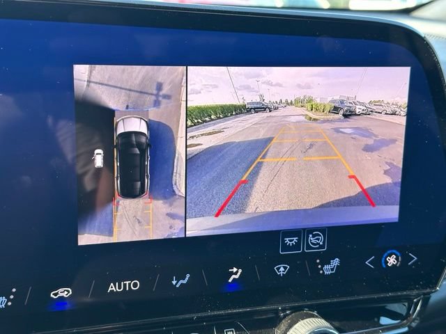 Used 2024 Chevrolet Blazer EV LT AWD/4WD image 22